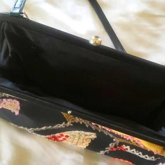 𝅺VINTAGE Style Handbag - Picture 16 of 16